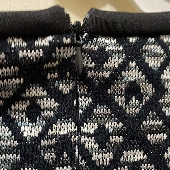 Donna Morgan black/gray/white pattern dress (sz 8) - Picture 9 of 9